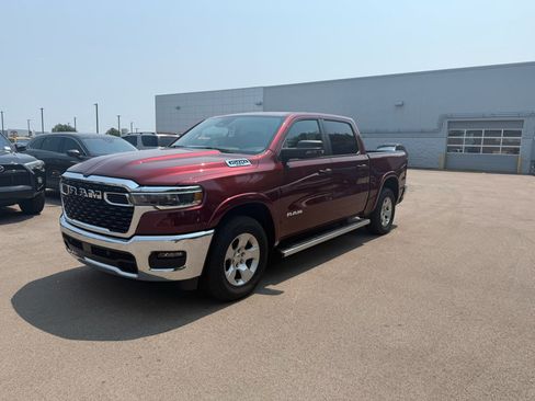 Used 2025 RAM 1500 Big Horn AWD/4WD image 1