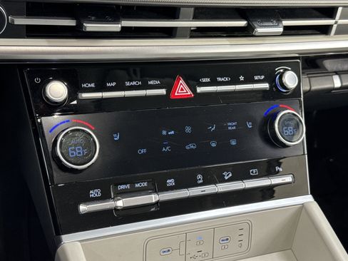 Used 2024 Hyundai Santa Fe SEL AWD/4WD image 33