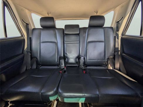 Used 2015 Toyota 4Runner Limited image 11