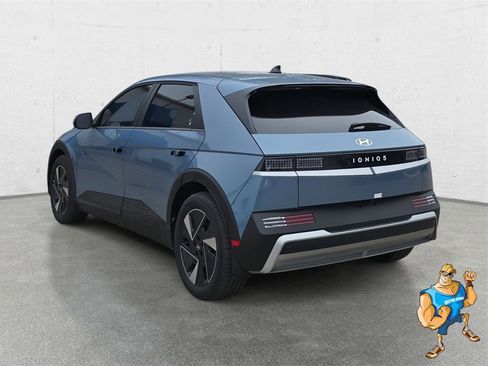 New 2026 Hyundai Ioniq 5 SE image 7