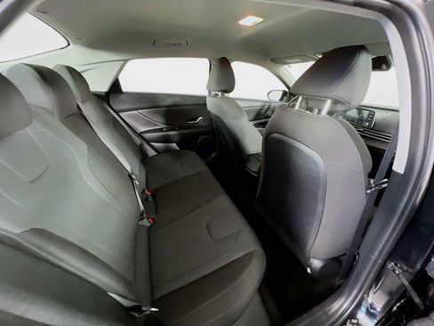 Certified 2023 Hyundai Elantra SE image 26