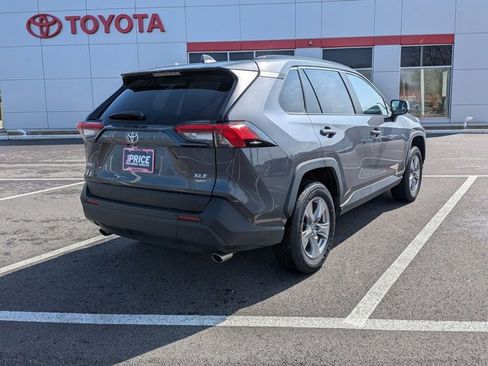 Used 2025 Toyota RAV4 XLE image 5