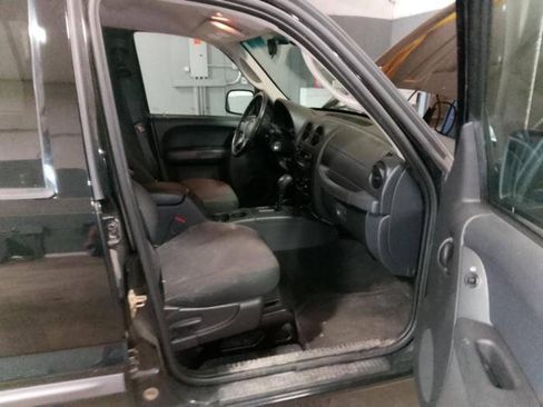 Used 2004 Jeep Liberty Sport w/ PWR Convenience Group AWD/4WD image 30