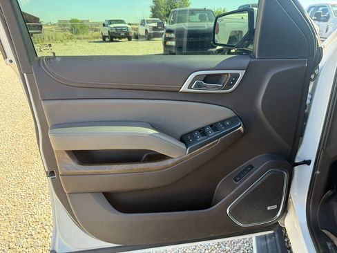 Used 2019 GMC Yukon Denali w/ Denali Ultimate Package AWD/4WD image 30