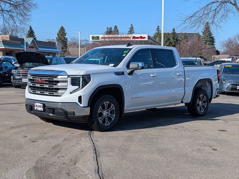 New 2026 GMC Sierra 1500 SLE image 4