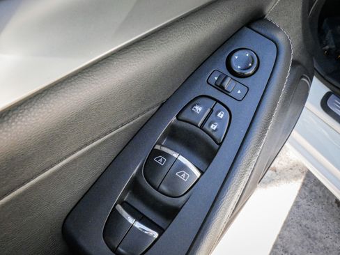 Used 2023 Nissan Maxima SL image 15