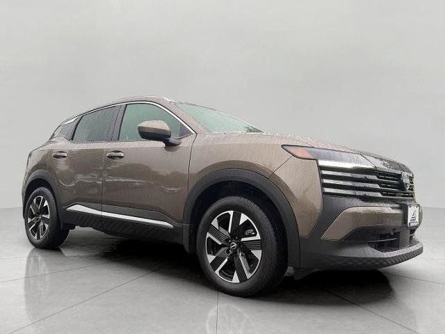 Certified 2025 Nissan Kicks SV w/ SV Premium Package AWD/4WD image 1