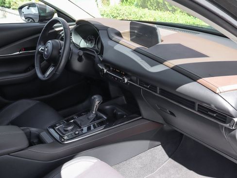 Used 2022 MAZDA CX-30 AWD 2.5 S w/ Premium Package image 41