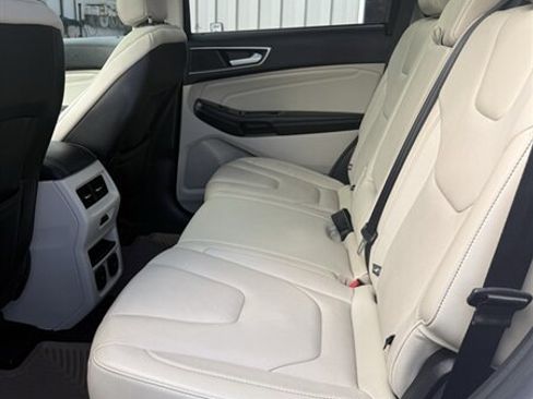 Used 2015 Ford Edge Titanium w/ Equipment Group 301A FWD image 28