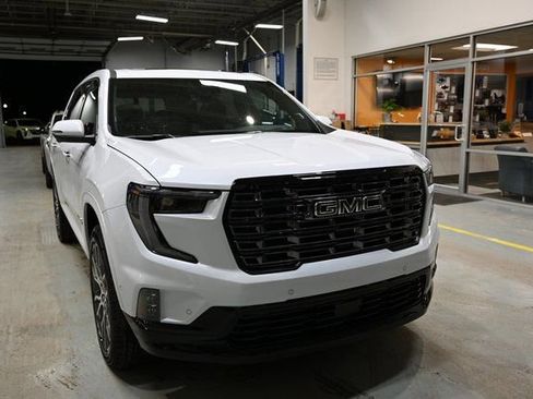 New 2026 GMC Acadia Denali Ultimate w/ LPO, Floor Liner Package image 3