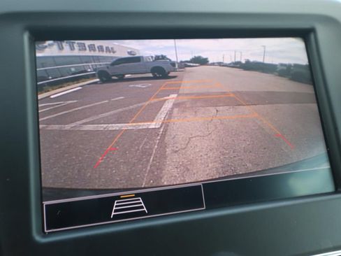 Used 2024 Chevrolet Equinox LS FWD image 4