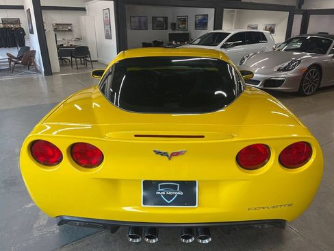 Used 2011 Chevrolet Corvette Grand Sport w/ Preferred Equipment Group RWD image 11