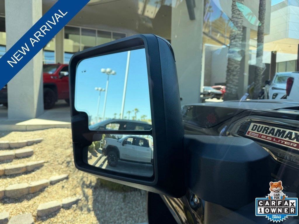 Used 2022 GMC Sierra 2500 AT4 w/ AT4 Preferred Package AWD/4WD image 11