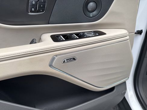 Used 2024 Lincoln Nautilus Premier w/ Equipment Group 102A image 23