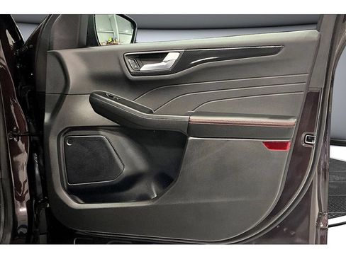 Used 2023 Ford Escape ST-Line Select AWD/4WD image 46