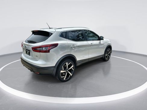 Used 2021 Nissan Rogue Sport SL w/ Premium Package image 8