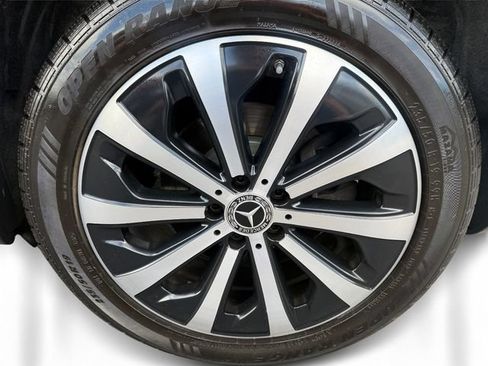Used 2020 Mercedes-Benz GLB 250 4MATIC image 10