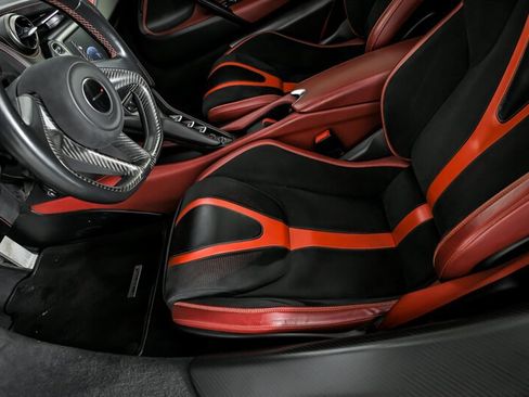 Used 2018 McLaren 720S RWD image 27