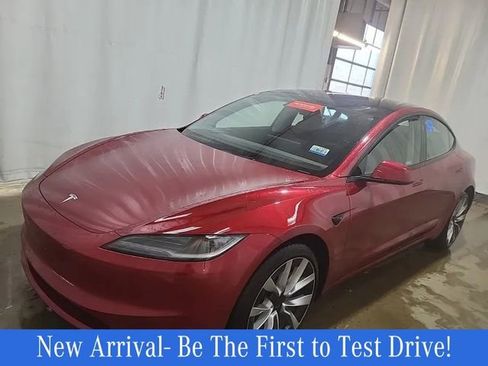 Used 2025 Tesla Model 3 Long Range image 1