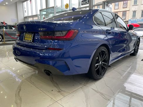 Used 2022 BMW 330i xDrive Sedan w/ M Sport Package AWD/4WD image 7