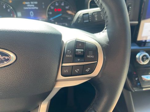 Used 2023 Ford Explorer Limited w/ Limited Technology Package AWD/4WD image 21