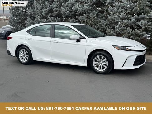 Used 2026 Toyota Camry LE image 12