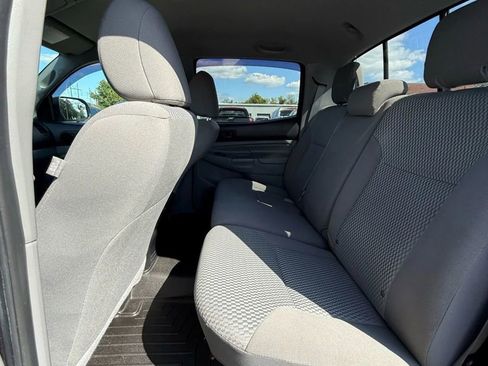 Used 2013 Toyota Tacoma 2WD Double Cab image 12