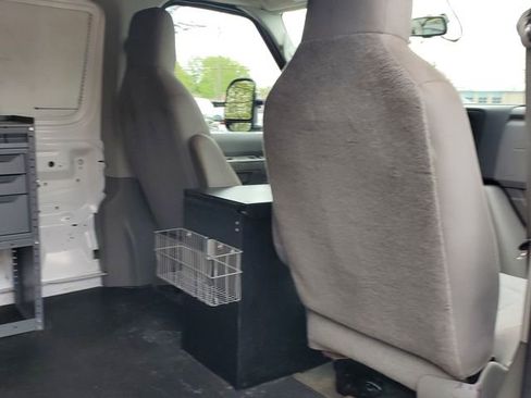 Used 2014 Ford E-150 and Econoline 150 Extended w/ Interior Upgrade Package RWD image 40