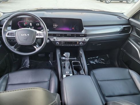Used 2025 Kia Telluride S FWD image 21