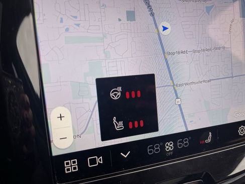 Used 2025 Volvo XC60 B5 Plus image 30