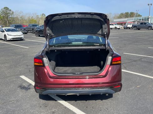 Used 2025 Nissan Altima 2.5 SV image 16