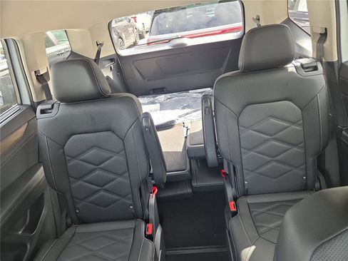 New 2026 Volkswagen Atlas SE image 12