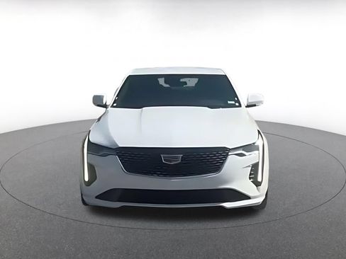 Used 2026 Cadillac CT4 Luxury RWD image 4