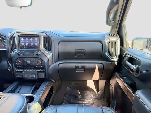 Used 2020 Chevrolet Silverado 2500 High Country w/ Z71 Off-Road Package image 17