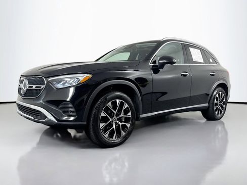 Used 2025 Mercedes-Benz GLC 350e 4MATIC image 45