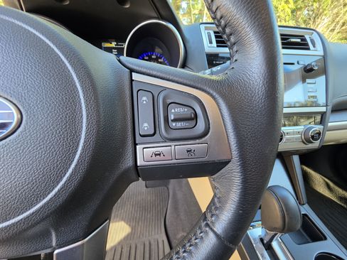 Used 2017 Subaru Outback 2.5i Limited image 29