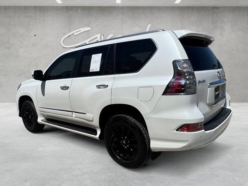 Used 2017 Lexus GX 460 Luxury w/ Preferred Accessory Package AWD/4WD image 14