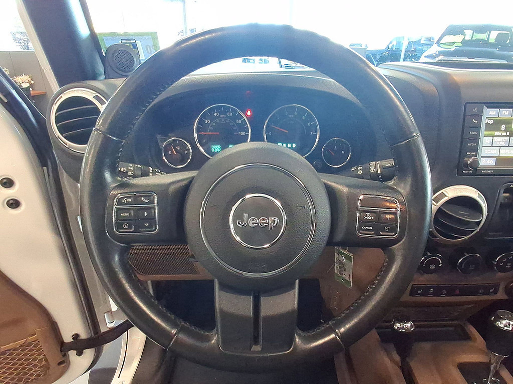 Used 2014 Jeep Wrangler Sahara w/ Dual Top Group AWD/4WD image 22