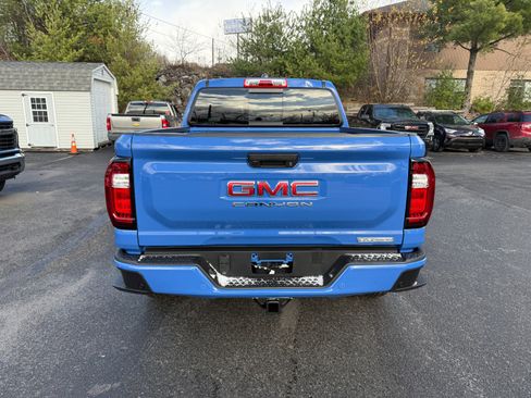 New 2026 GMC Canyon Elevation w/ Technology Package image 4