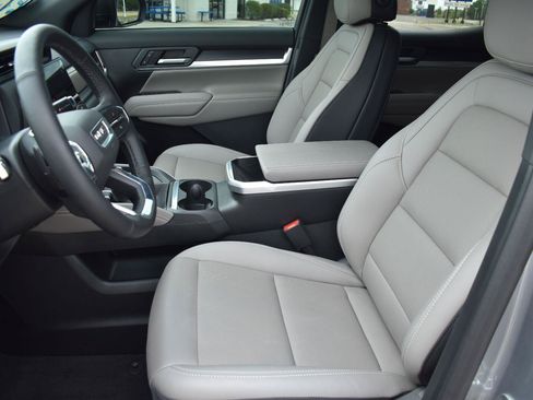 Used 2026 GMC Terrain Elevation w/ Elevation Premium Package AWD/4WD image 25