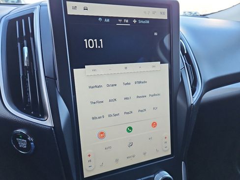 Used 2024 Ford Edge SEL image 19