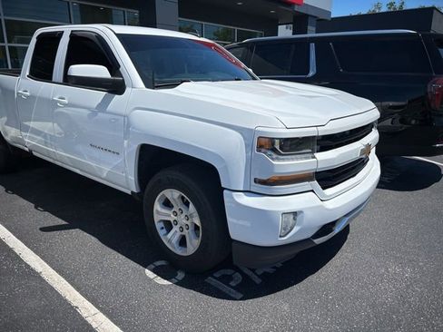 Used 2017 Chevrolet Silverado 1500 LT w/ All Star Edition AWD/4WD image 12