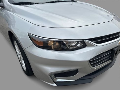 Used 2018 Chevrolet Malibu LT FWD image 36