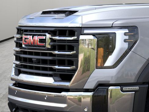 New 2025 GMC Sierra 2500 SLE w/ SLE Value Package; image 13