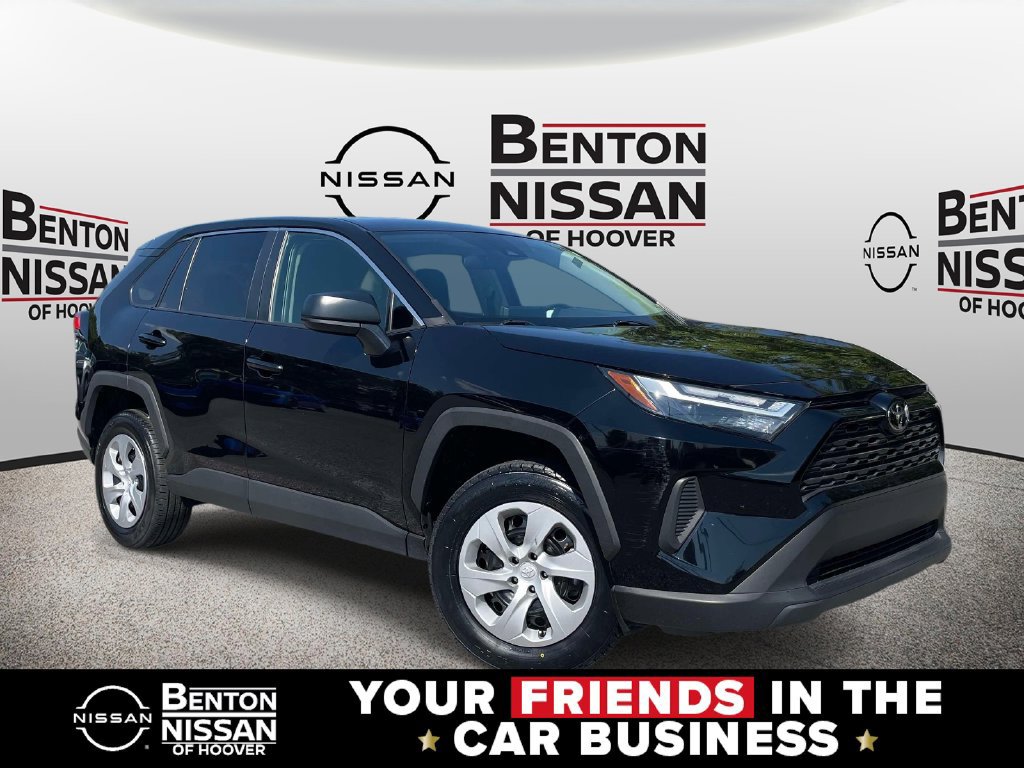 Used 2025 Toyota RAV4 LE FWD image 1