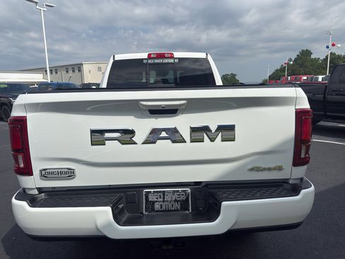 Used 2025 RAM 2500 Limited AWD/4WD image 6