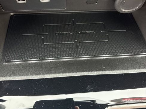 New 2026 Mitsubishi Outlander SEL image 22