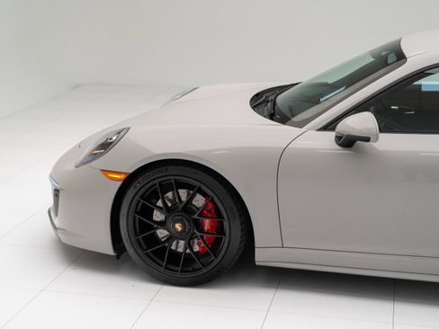 Certified 2019 Porsche 911 Carrera GTS image 11