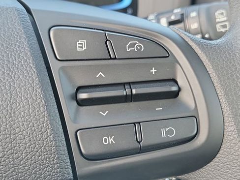 New 2026 Hyundai Venue SE image 9