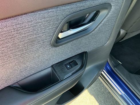 Used 2023 Nissan Rogue SV FWD image 24